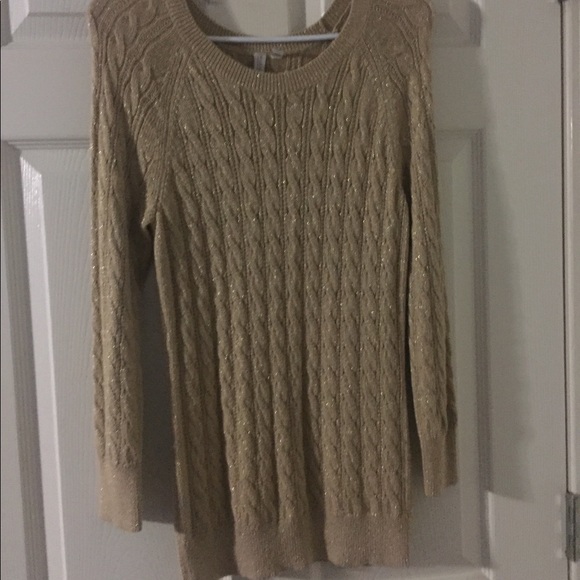 Madison Sweaters - Gold Glittery Sweater